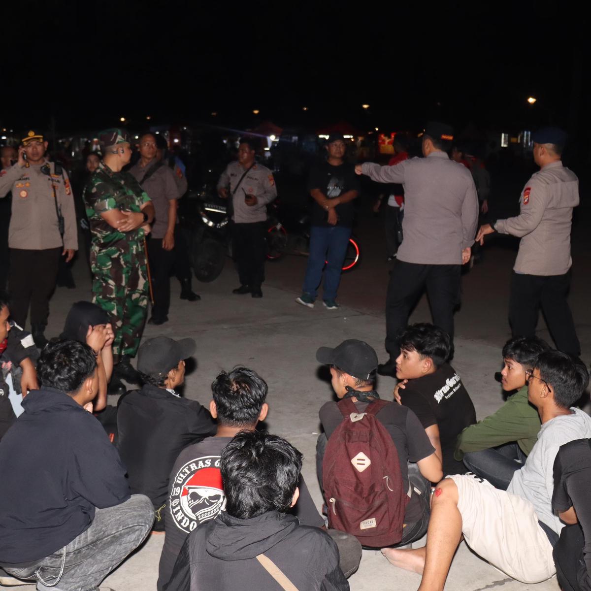 Polisi tangkap puluhan supoter timnas bentrok di gbk