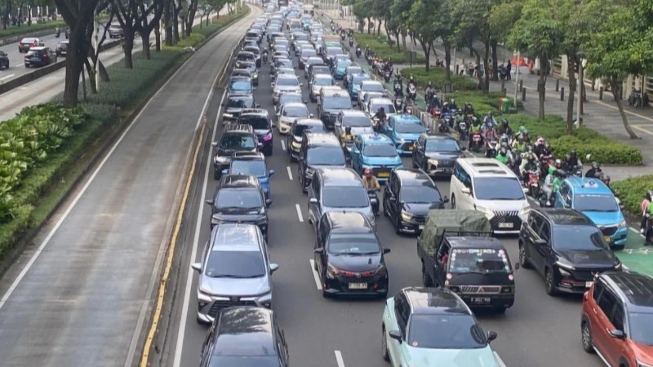 Polisi Imbau Pengendara Hindari Jalan Sekitar GBK, Cegah Macet Jelang Laga Persija vs PSIM Malam Ini