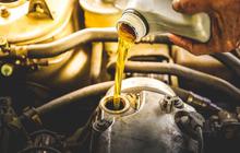 Siapa pun bisa dengan mudah mengganti filter oli mobil sendiri menggunakan cara berikut.