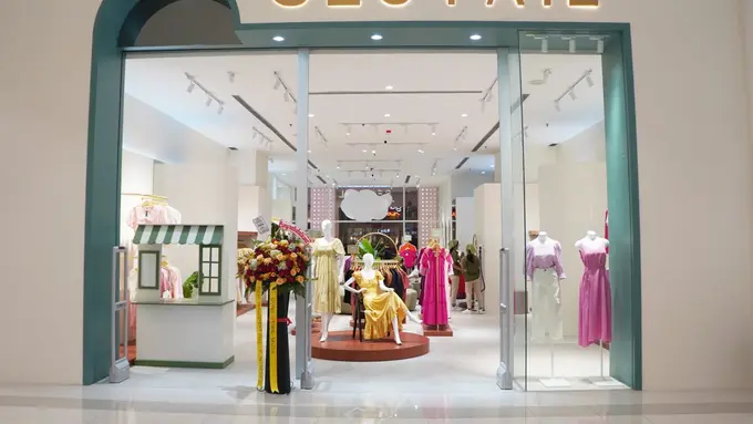 Diary Fimela: Keluar dari Zona Monokrom, Brand Fashion Lokal Ini Kini Buka Gerai Pertama Setelah Pandemi