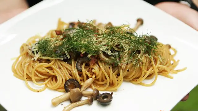 Spaghetti Aglio E Olio Jamur