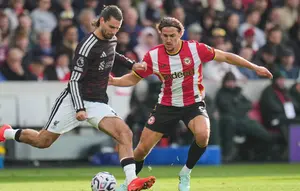 Kemenangan Liverpool di Kandang Brentford Diwarnai Cedera Szoboszlai dan Frimpong