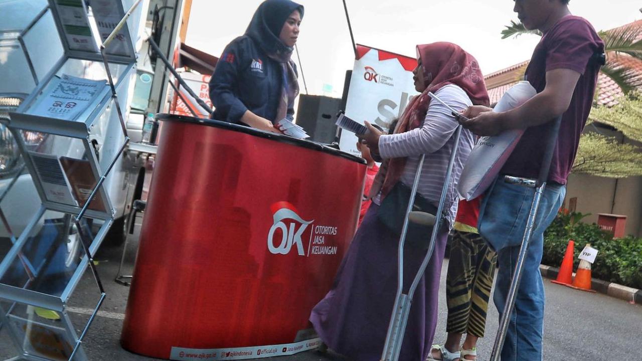 Penyandang disabilitas saat mengikuti edukasi keuangan agar memiliki kepahaman seputar finansial.