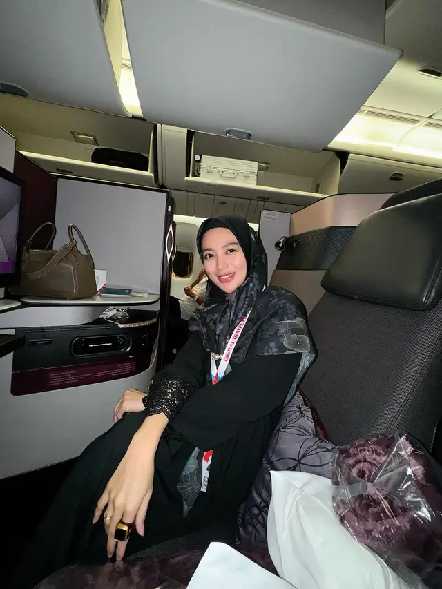 Wika Salim jalani ibadah umrah. [Foto: Instagram/wikasalim]