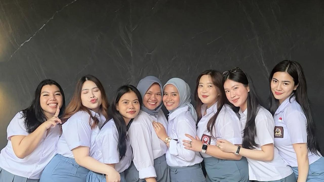 7 Potret Felicya Angelista Pakai Seragam SMA Ikut Bukber Bersama Sahabat, Masih Cocok