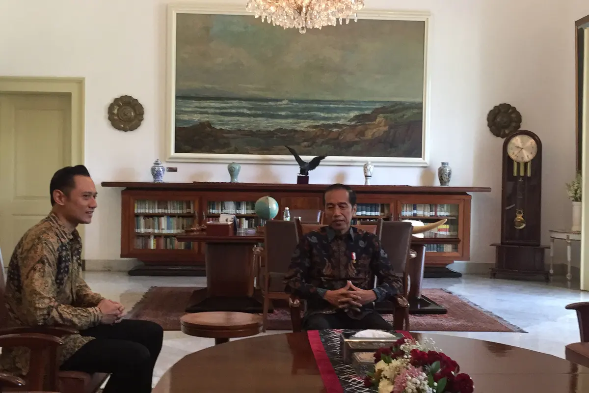 Komandan Kogasma Partai Demokrat AHY menemui Presiden Jokowi di Istana Kepresidenan Bogor. (Liputan6.com/Lizsa Egeham)