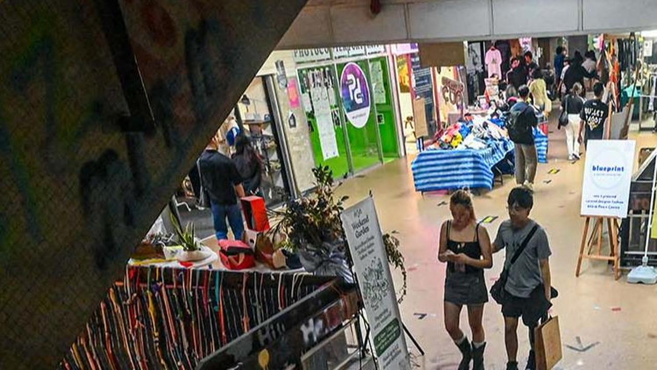 FOTO: Denyut Mal Terbengkalai di Singapura Hidup Kembali Berkat Seniman Grafiti