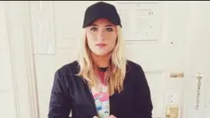 Allie Davis Wanita berusia 21 tahun ini sangat menggemari diva dunia Beyonce.Ia pun meminta pacarnya untuk menjawab pertanyaan seputar pelantun Crazy In Love ini agar bisa tetap berpacaran dengannya