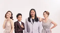 Bersama dengan fotografer kondang Winston Gomez, Adhisty Zara dan Hasyakyla melakukan pemotretan bersama kedua orang tua dan saudara kandungnya. Dalam pemotretannya ini keluarganya pun bajir pujian dari para netizen.
 (Liputan6.com/IG/@zaraadhsty)
