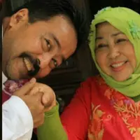 Rano Karno dan Ibunda (via Liputan6.com)