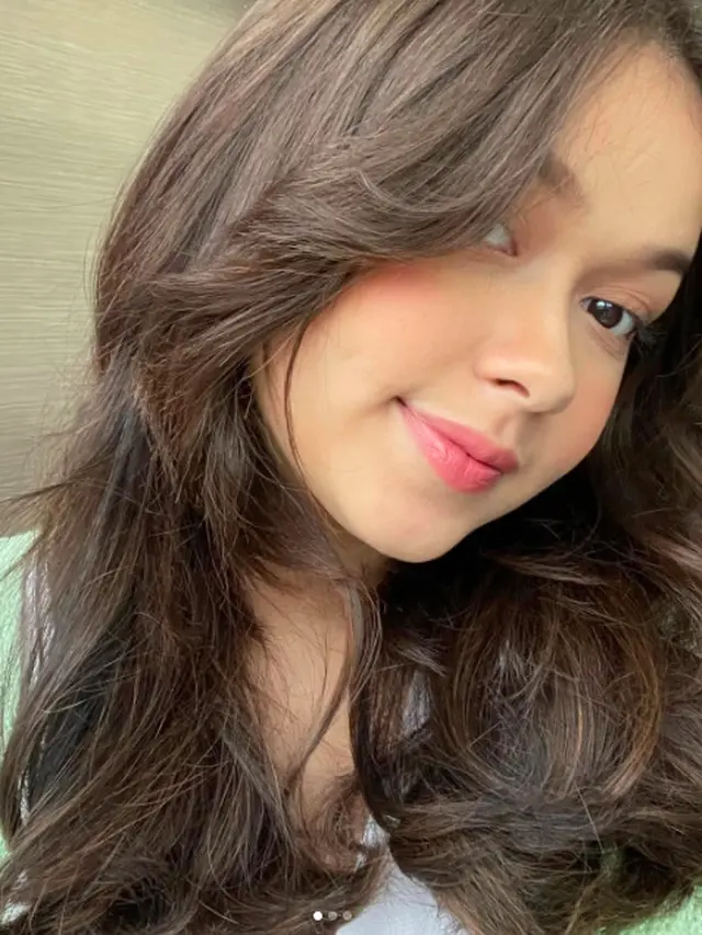7 Potret Rebecca Klopper, Artis yang Dikabarkan Dekat dengan Fadly Faisal
