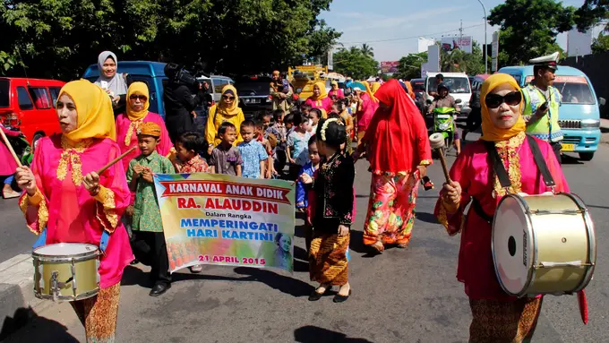 5 Cara Unik Orang Indonesia Merayakan Hari Kartini, Kamu Ngapain?