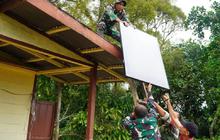 TNI Perkuat Listrik Gereja di Tapanuli Utara dengan Pemasangan Solar Cell Pasca Bencana