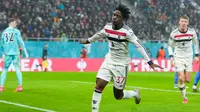 Kemudian, Mainoo sendiri mencatatkan namanya di papan skor. Tendangan placing yang ia lesatkan menyambut umpan Alejandro Garnacho membuat kiper lawan tak berkutik. (AP Photo/Andreea Alexandru)