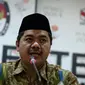  Ketua KPU, Juri Ardiantoro memberikan penjelasan saat Konferensi Pers di Jakarta, Jumat (10/2). Konferensi Pers Bersama dalam rangka mewujudkan pilkada bebas dari kekerasan terhadap perempuan dan kelompok rentan lainnnya. (Liputan6.com/Faizal Fanani)