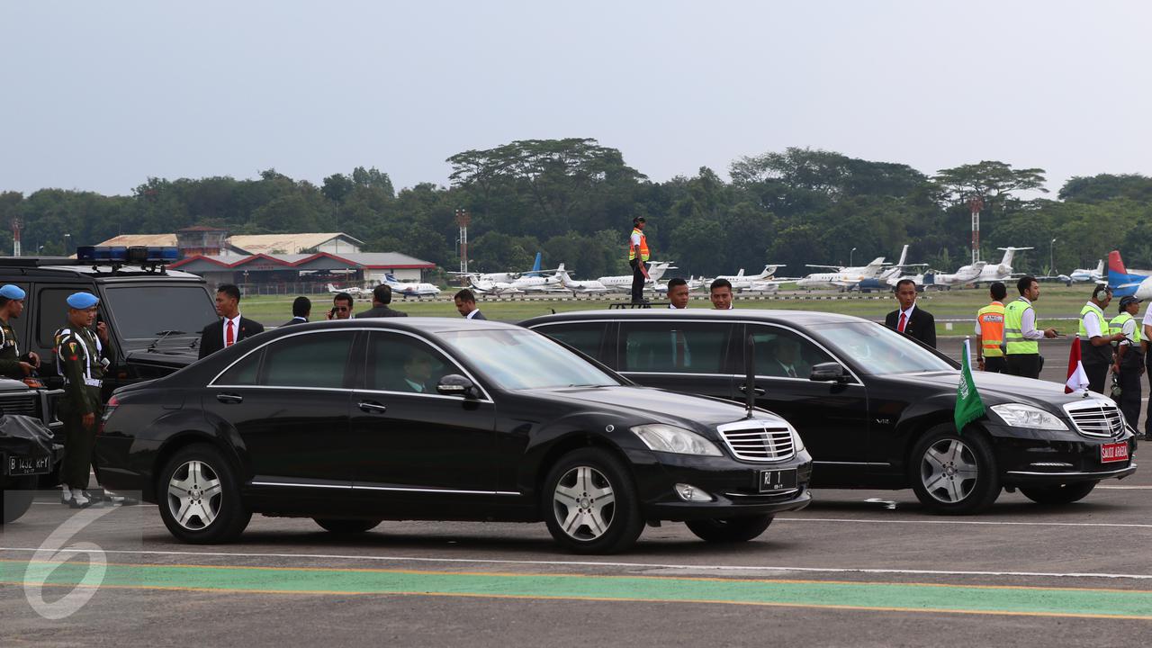 Deretan Mobil Mewah Saat Menyambut Raja Salman