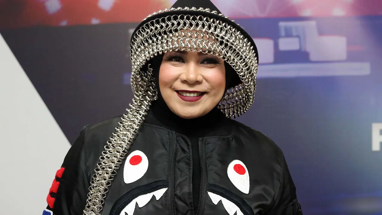 [Bintang] Melly Goeslaw