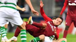 Zlatko Junuzovic. Gelandang Austria yang kini memasuki musim ke-4 bersama RB Salzburg di Liga Austria ini kini berusia 34 tahun, 4 bulan dan 27 hari. Ia masih lebih tua dari pelatih RB Salzburg saat ini, Matthias Jaissle yang kini berusia 33 tahun, 10 bulan dan 18 hari. (AFP/Vladimir Simicek)