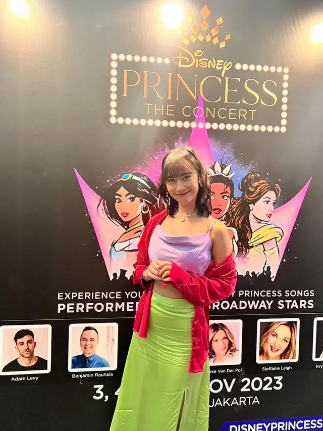 8 Gaya Makeup Andalan Freya JKT48 yang Bakal Debut Film Horor, Punya Fitur Wajah Anime Jepang yang Curi Perhatian