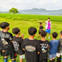 Pilihan Hati Evan Dimas Menepi dari Hiruk Pikuk Sepak Bola, Kini Melatih SSB di Tulungagung
