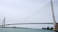 Dibayangi Tarif Trump, Jembatan Rp 82 Triliun Kanada-Amerika Serikat Beroperasi