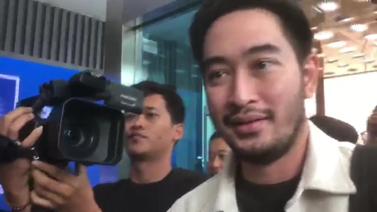 Adik ipar Raffi Ahmad, Ritchie Ismail atau akrab disapa Jeje Govinda mendatangi kantor pusat Partai Amanat Nasional (PAN) pada Senin, (7/8/2023).