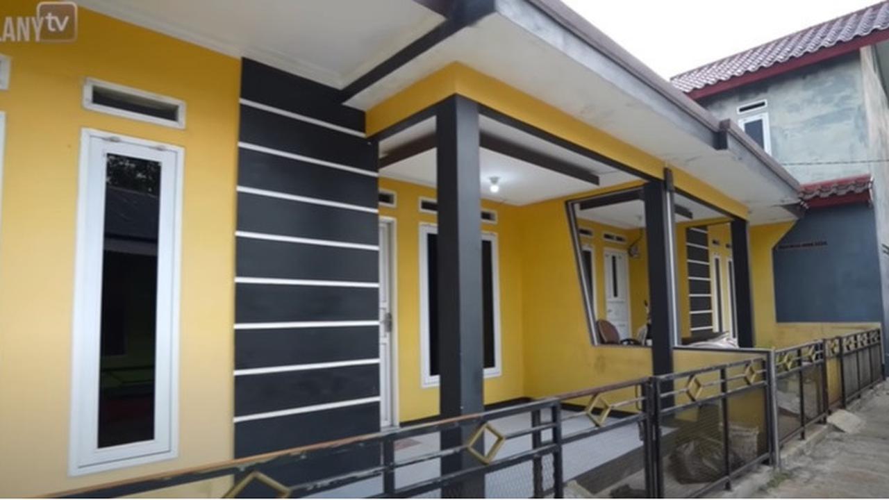 8 Potret Rumah Sederhana Haji Bolot di Bogor, Berkonsep Betawi dengan Halaman Seluas Aula