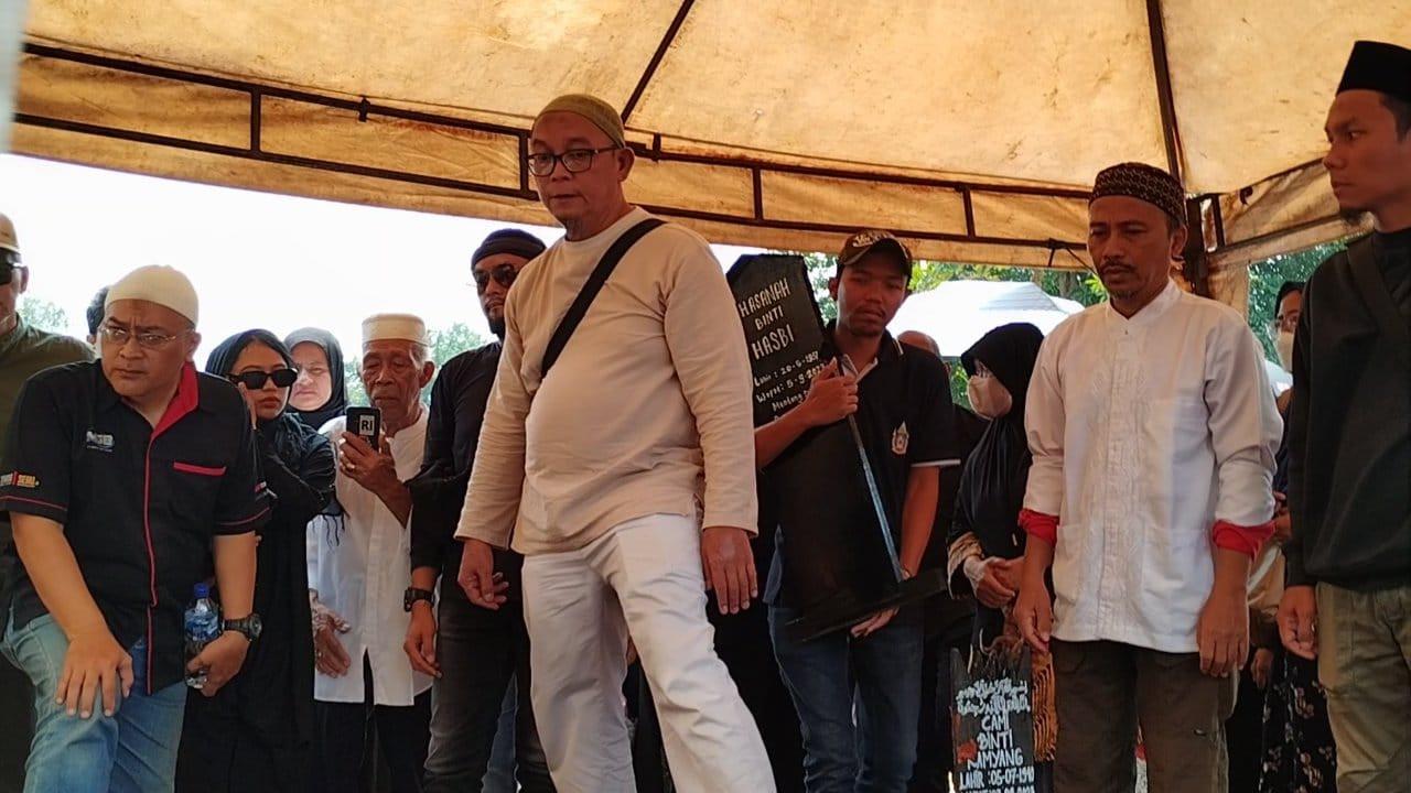 Pemakaman ibunda Edwin Super Bejo. (M Altaf Jauhar)