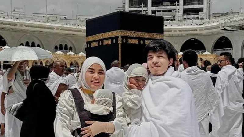 Aurel Hermasnyah dan Atta Halilintar Jalani Umroh Sambil Berpuasa (Instagram.com/@Aurelie.Hermasyah)