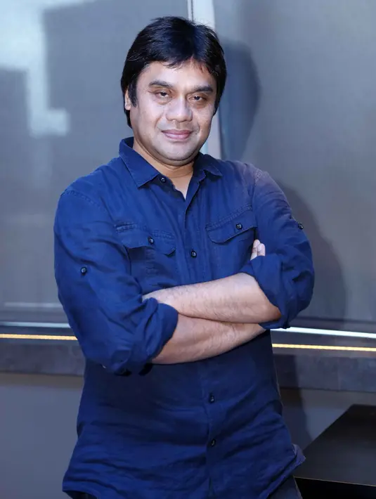 Sebelumnya, juara Rissing Star, Indah Nevertari juga telah bekerja sama dengan Dwiki terlibat kerjasama lagu religi berjudul Dua Pertiga Malam. (Nurwahyunan/Bintang.com)