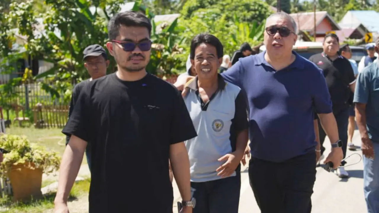 Presidium Relawan Banuata Jasrin Talib bersama bakal calon gubernur Sulteng Ahmad Ali. (Istimewa)