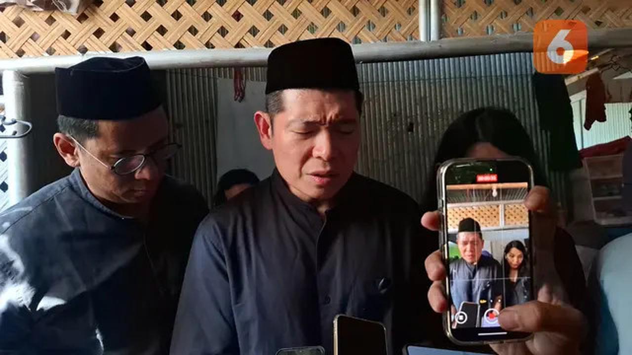 Datang Jauh-Jauh dari Singapura, CEO Grab Anthony Tan Peluk Haru Keluarga Ojol Meninggal Dikeroyok Massa