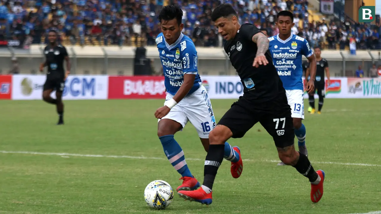 Persib Bandung vs Tira Persikabo