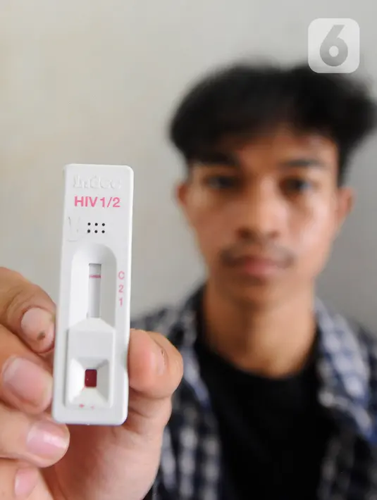 Dengan adanya VCT diharapkan dapat penurunkan angka kesakitan dan mencegah penularannya HIV AIDS di Tangerang Selatan. (merdeka.com/Arie Basuki)