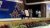 Peluncuran Perangko Bergambar Sukarno Warnai 75 Tahun Kemitraan Indonesia–PBB