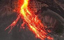 Gunung Merapi Semburkan 2 Kali Awan Panas Guguran Sejauh 2,4 Km Malam Ini