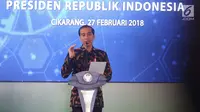 Presiden Joko Widodo (Jokowi) memberi sambutan saat meresmikan pabrik obat dan produk biologi milik PT Kalbio Global Medika (KGM), anak usaha PT Kalbe Farma Tbk (Kalbe) di kawasan Cikarang, Bekasi, Selasa (27/2). (Liputan6.com/Angga Yuniar)