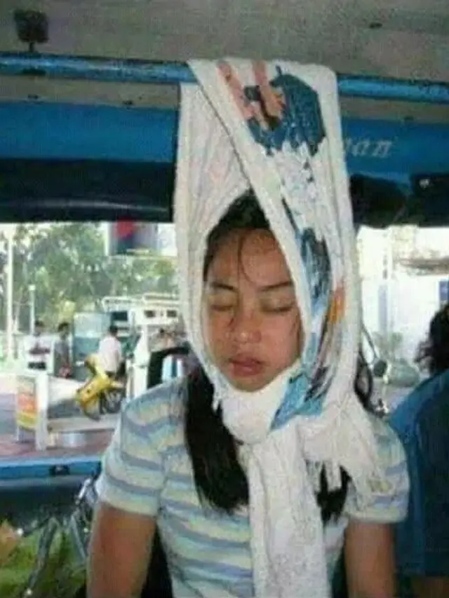 6 Kelakuan Kocak Ibu-Ibu saat Naik Angkot Ini Nyeleneh