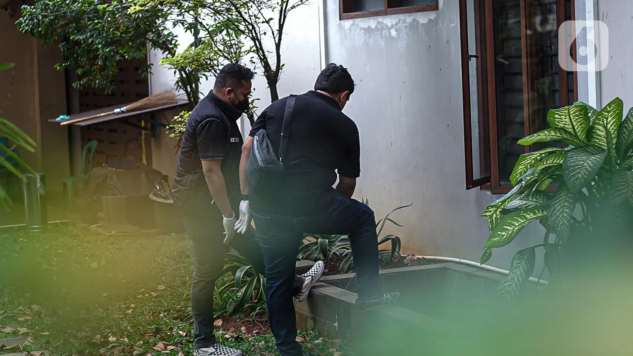 Polisi Gelar Prarekonstruksi Penembakan Brigadir J di Rumah Irjen Ferdy Sambo