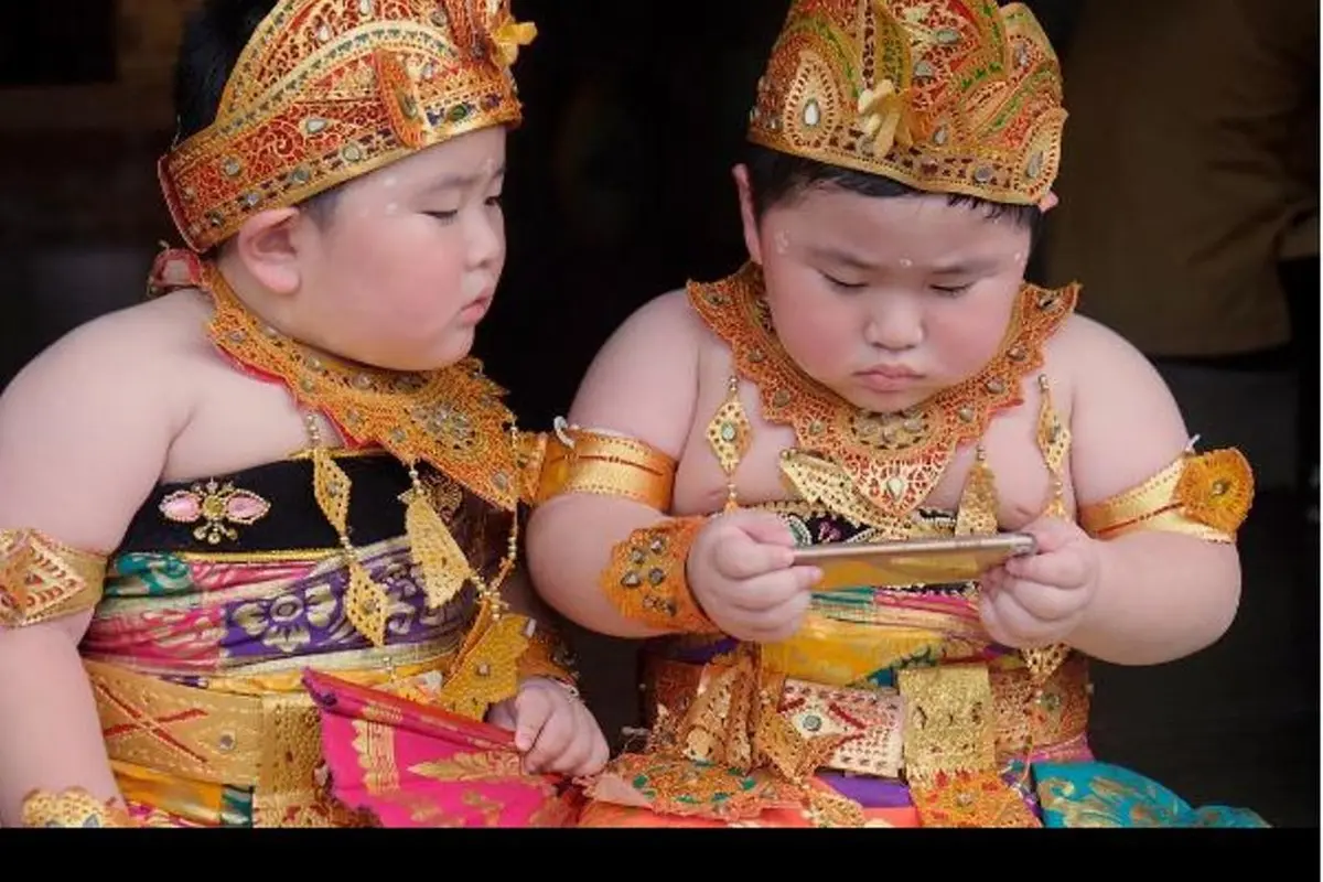 [Bintang] Saingan Kirana dan Tatan, Ini Selebgram Cilik Kenneth dan Kenzo