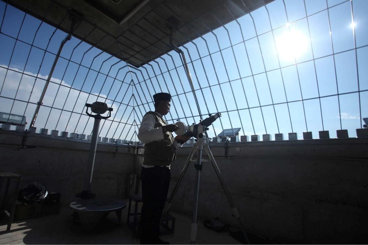 Tim Hisab Rukyat Kemenag pantau hilal dari puncak Monas