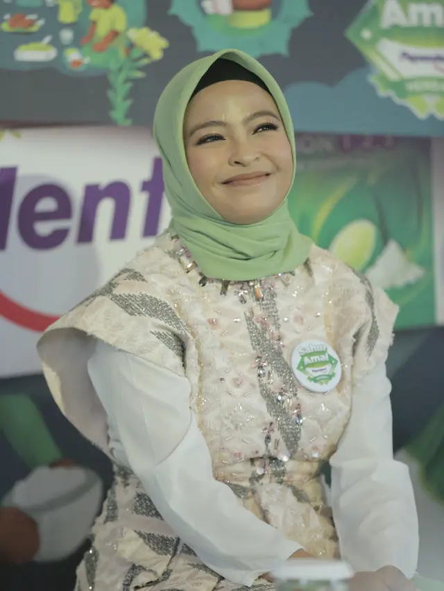 [Fimela] Tantri Kotak