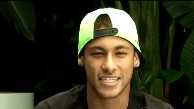 Neymar Kirim Video Pesan Cinta, Sang Kekasih Menangis Haru