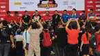 IndiHome National Basketball League (NBL) Championship Series 2015 siap digelar. Tampak, Commissioner NBL Indonesia, Azrul Ananda (keenam kiri) saat jumpa pers di Jakarta, Jumat (1/5/2015). (Liputan6.com/Helmi Fithriansyah)