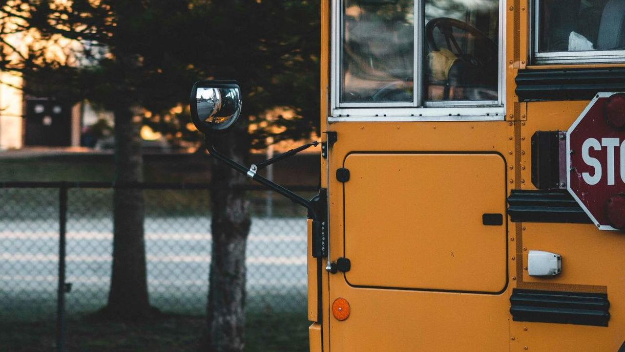 <b>Tips Menikmati Bus Wisata Gratis Jakarta</b>