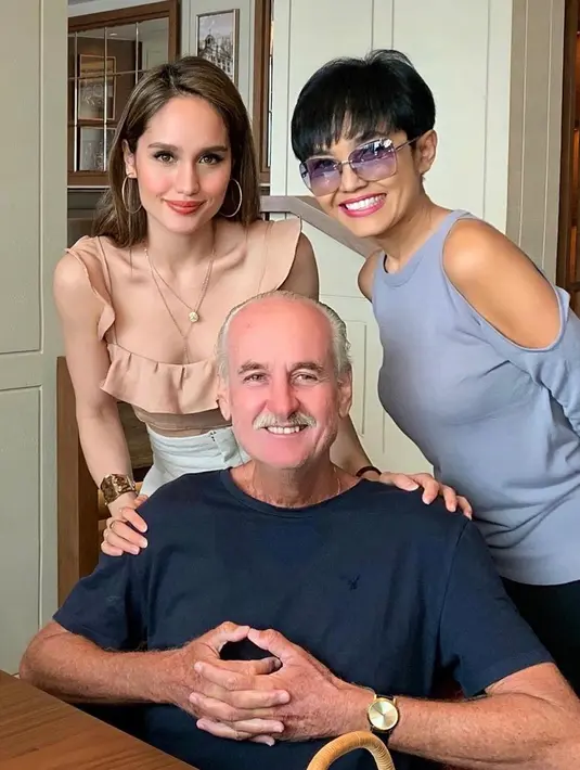 Cinta Laura (Instagram/herdianak)