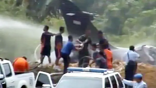 TNI AU Kesulitan Amankan Lokasi Jatuhnya Pesawat