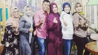 Istri pertama Kiwil bertemu Venti Figianti (Sumber: Instagram/rohimah_alli)