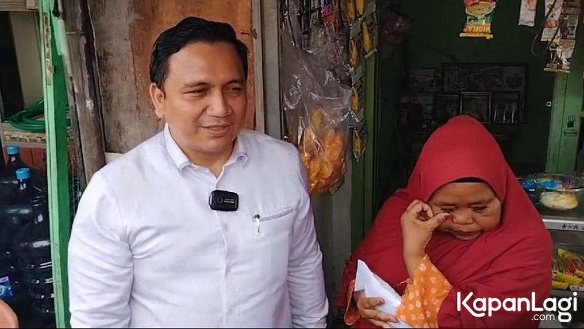 7 Potret Tangis Istri Pertama Pak Tarno Pecah Terima Bantuan dari Gus Miftah, Mengaku Baru Kali Ini Pegang Uang Sebanyak Itu