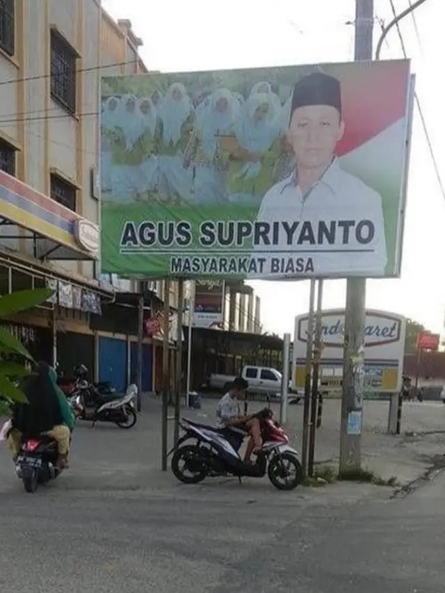 Kocaknya Lihat 10 Spanduk Iklan Ini Bikin Kita Ketawa Sampai Terkekeh